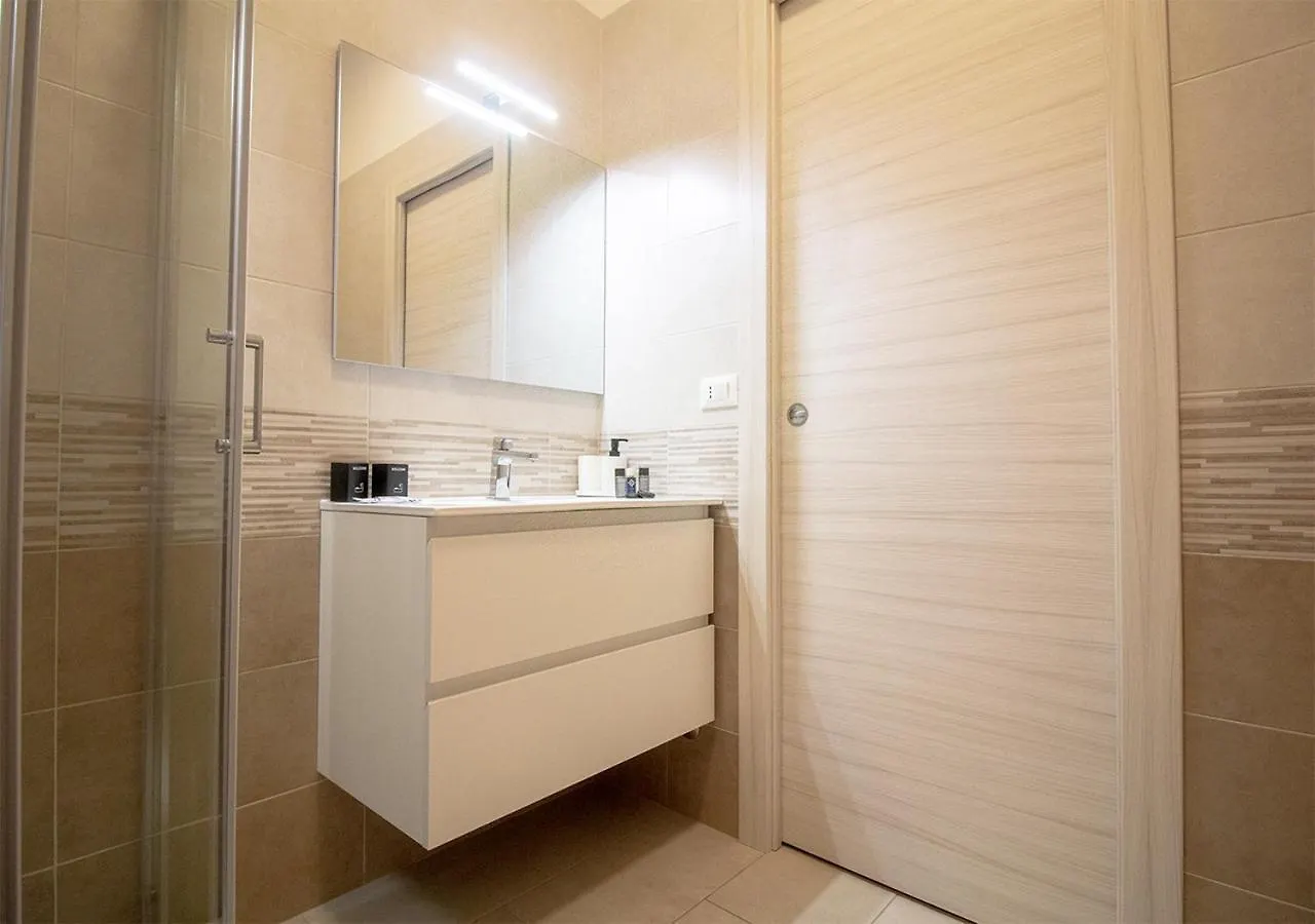 Athena Rooms - Parcheggio Privato Bolonia