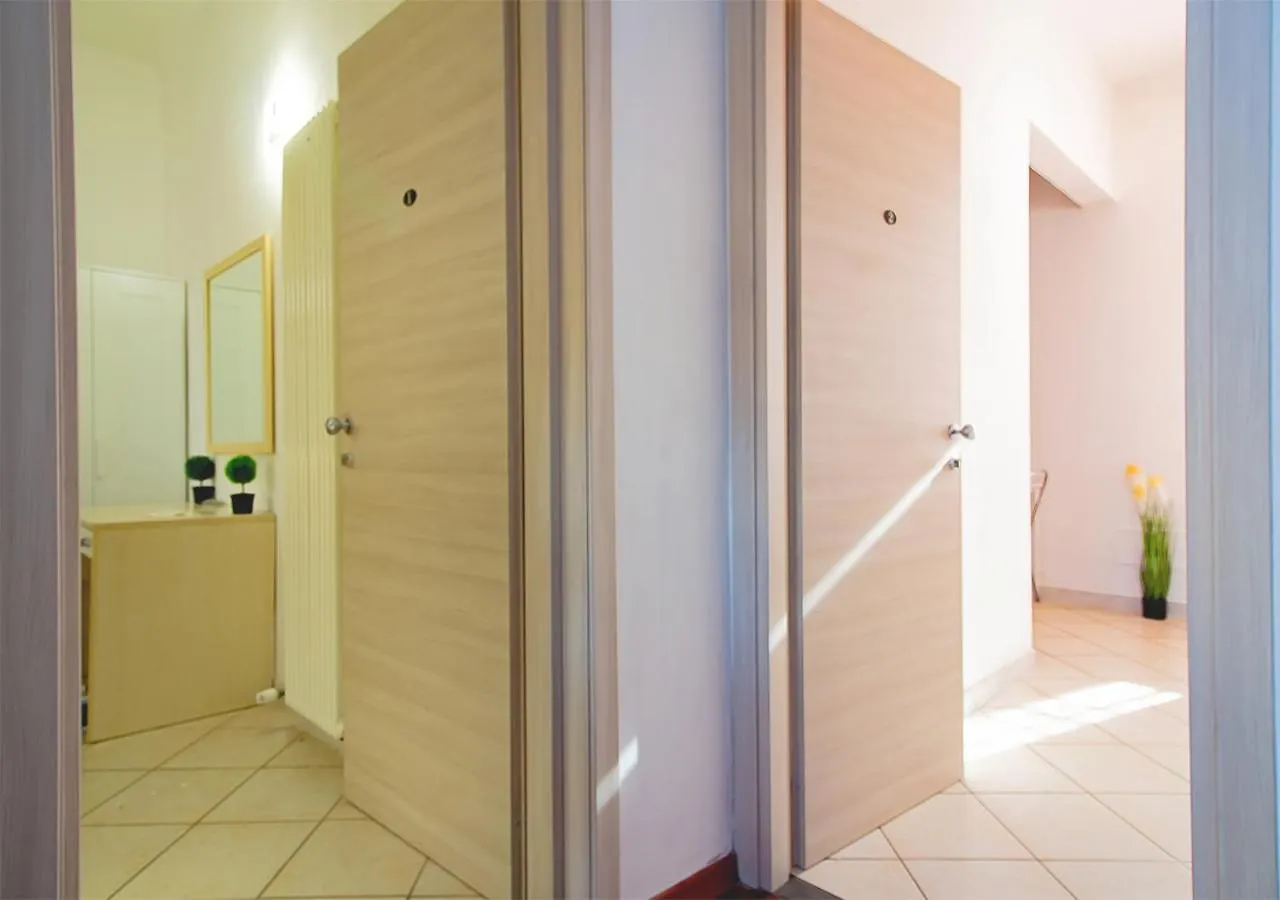 Athena Rooms - Parcheggio Privato Bolonia