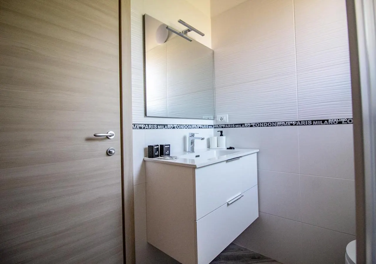 Pensionat Athena Rooms - Parcheggio Privato Bologna
