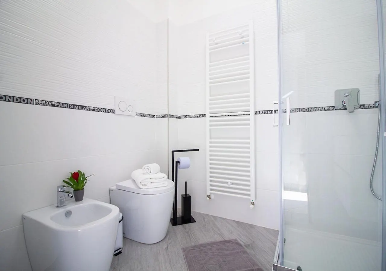 Athena Rooms - Parcheggio Privato Bologna Italien