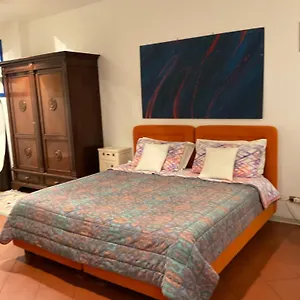  Bed & Breakfast La Stradetta