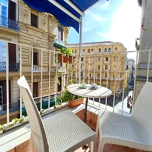 bb-quattro-palazzi-napoli.hotels-amalfi.com/